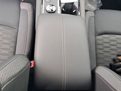 New 2026 Nissan Pathfinder SV AWD/4WD image 27