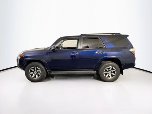 Used 2022 Toyota 4Runner TRD Off-Road Premium AWD/4WD image 9