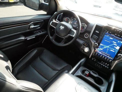 Used 2021 RAM 1500 Laramie AWD/4WD image 9
