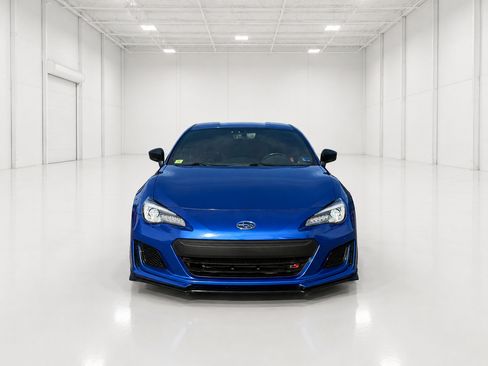 Used 2018 Subaru BRZ tS RWD image 3