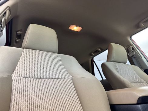 Used 2018 Toyota 4Runner SR5 AWD/4WD image 16