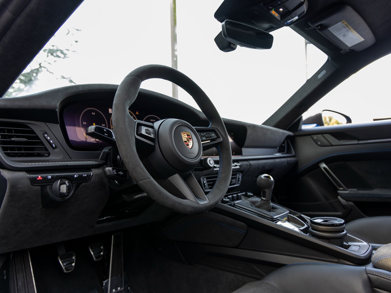 Used 2026 Porsche 911 GT3 RWD image 4