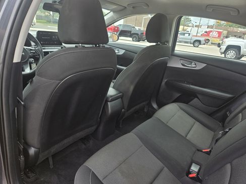 Used 2024 Kia Forte LXS FWD image 28