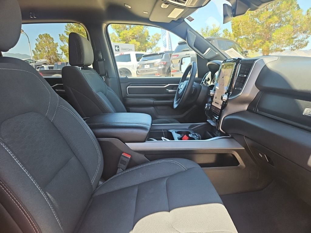 Used 2025 RAM 1500 Big Horn AWD/4WD image 24