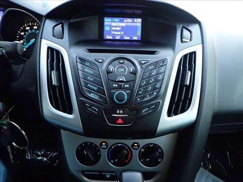 Used 2013 Ford Focus SE w/ Super Fuel Economy (SFE) Pkg image 13