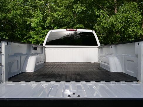 Used 2004 Chevrolet Silverado 2500 LS RWD image 21