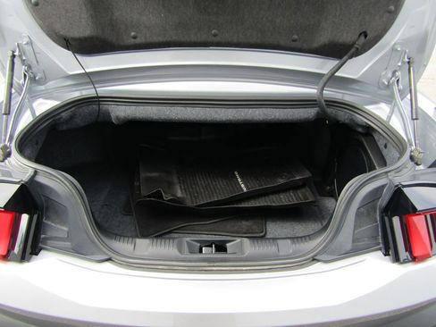Used 2025 Ford Mustang GT Premium RWD image 7