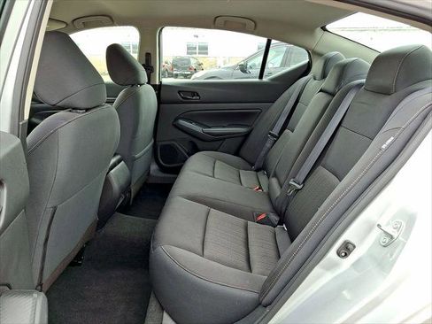 Used 2024 Nissan Altima 2.5 SV image 19