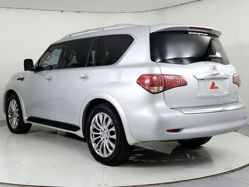 Used 2016 INFINITI QX80 4WD w/ Deluxe Technology Package image 5