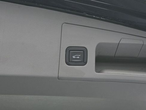 Certified 2023 Cadillac XT5 Premium Luxury image 10