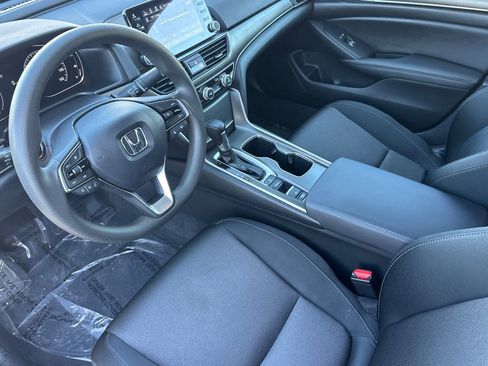 Used 2022 Honda Accord LX image 10