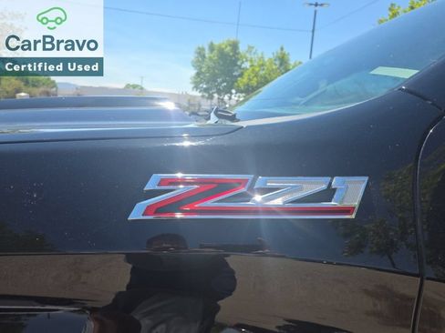 Used 2023 Chevrolet Silverado 1500 Custom Trail Boss AWD/4WD image 3