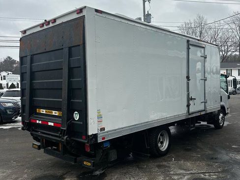 Used 2019 Isuzu NPR RWD image 5