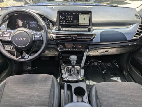 Used 2022 Kia Seltos S FWD image 14