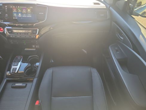 Used 2022 Hyundai Kona SE image 18