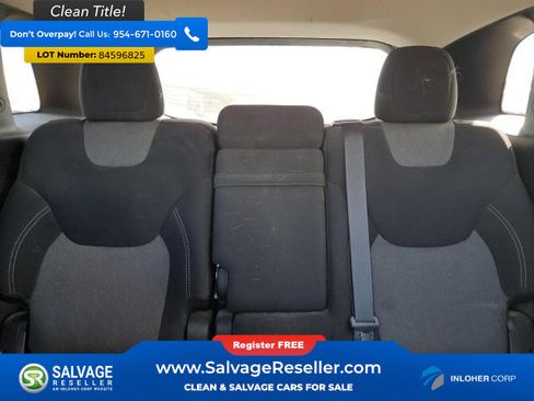 Used 2018 Jeep Cherokee Latitude w/ Cold Weather Group image 5