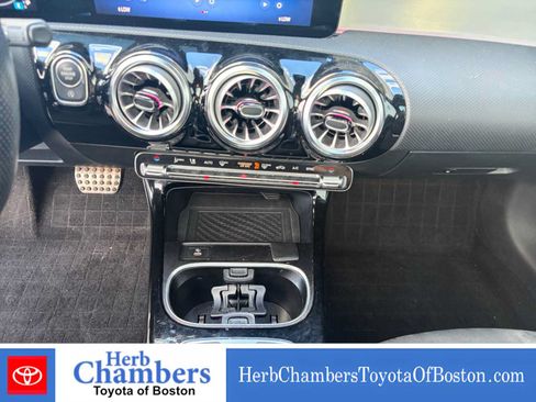 Used 2024 Mercedes-Benz CLA 250 4MATIC image 17