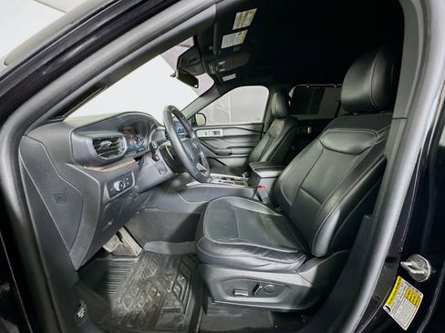 Used 2020 Ford Explorer Limited image 13