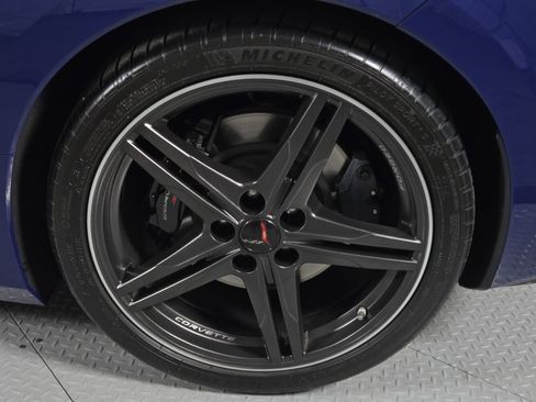 Used 2025 Chevrolet Corvette Stingray Coupe w/ Z51 Performance Package image 10