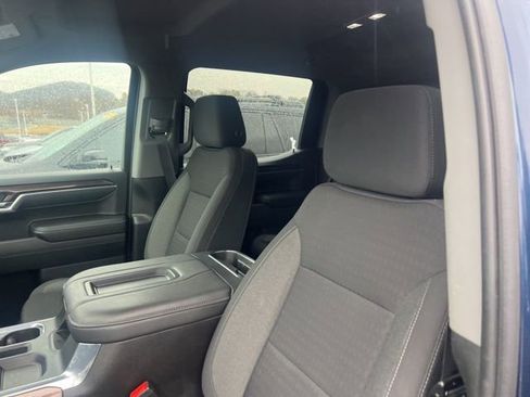 Used 2022 Chevrolet Silverado 1500 LT w/ Z71 Off-Road Package image 10