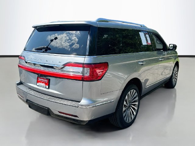 Used 2021 Lincoln Navigator Reserve w/ Luxury Package AWD/4WD image 5