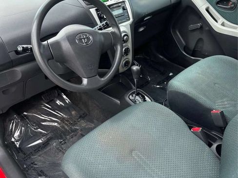Used 2007 Toyota Yaris 2-Door Hatchback FWD image 13