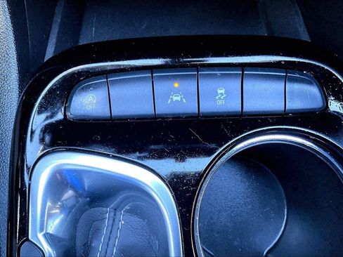Used 2021 Buick Encore GX Select FWD image 35