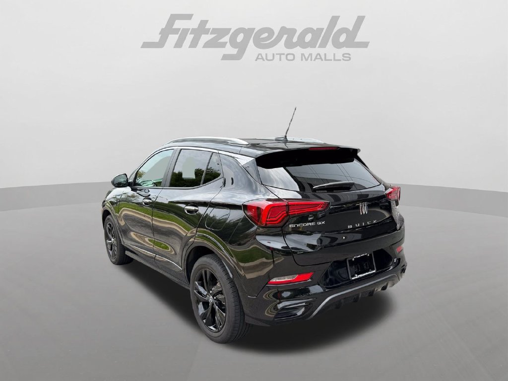 Used 2024 Buick Encore GX Sport Touring FWD image 7