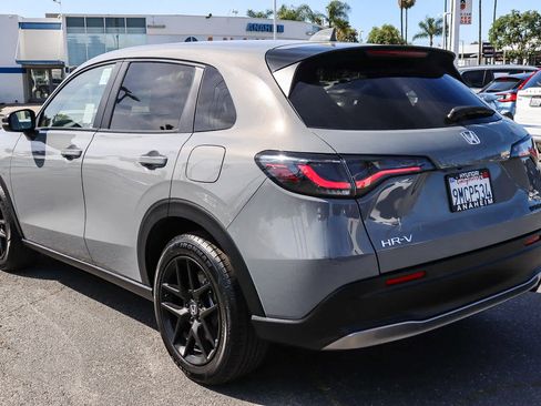 Used 2024 Honda HR-V Sport image 8