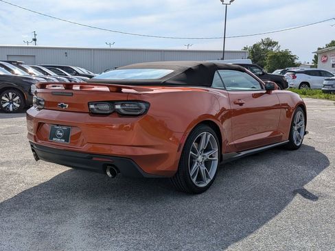 Used 2022 Chevrolet Camaro LT RWD image 5