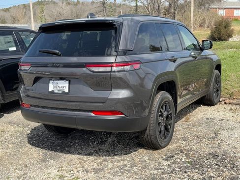 New 2026 Jeep Grand Cherokee Altitude AWD/4WD image 4