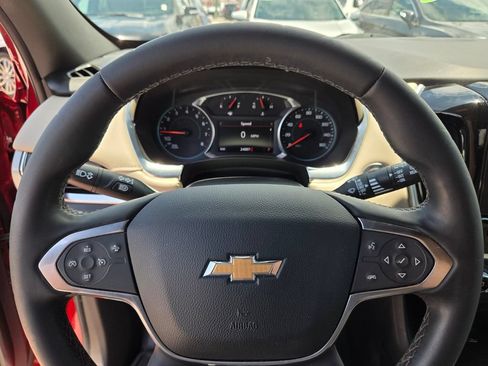Used 2023 Chevrolet Traverse LT FWD image 31