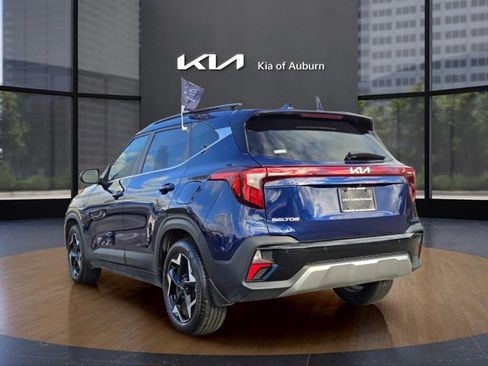 Certified 2025 Kia Seltos EX image 8