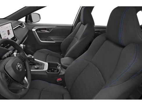 New 2025 Toyota RAV4 SE image 6