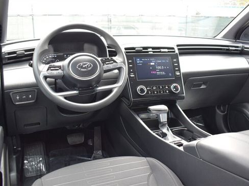 Used 2023 Hyundai Santa Cruz SEL AWD/4WD image 3