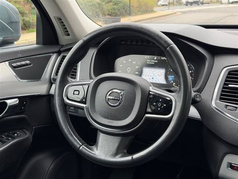 Used 2016 Volvo XC90 T6 Momentum AWD/4WD image 32