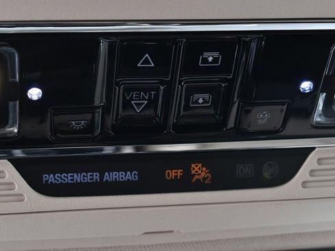 Used 2023 Lincoln Corsair AWD w/ Equipment Group 101A image 34