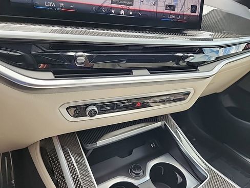 Used 2024 BMW X7 M60i w/ Executive Package image 32