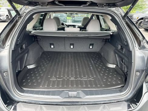 Used 2023 Subaru Outback Premium AWD/4WD image 25