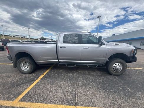 Used 2021 RAM 3500 Big Horn w/ Level 1 Equipment Group AWD/4WD image 4