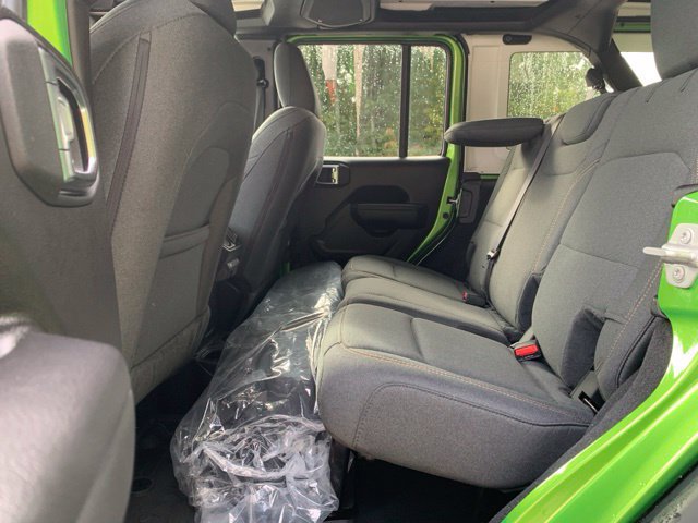 Used 2025 Jeep Wrangler Unlimited Sport AWD/4WD image 18