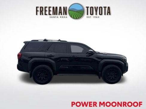Used 2025 Toyota 4Runner TRD Off-Road Premium AWD/4WD image 4