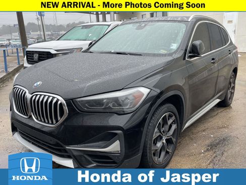 Used 2020 BMW X1 sDrive28i w/ Premium Package image 1