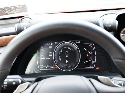 Certified 2025 Lexus ES 300h w/ Premium Package image 26