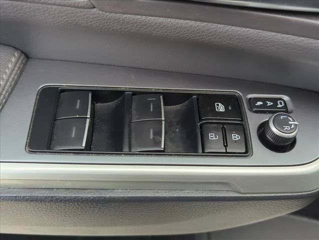 Certified 2023 Toyota Sienna XSE AWD/4WD image 11