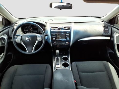 Used 2014 Nissan Altima 2.5 S w/ Display Audio Package FWD image 31