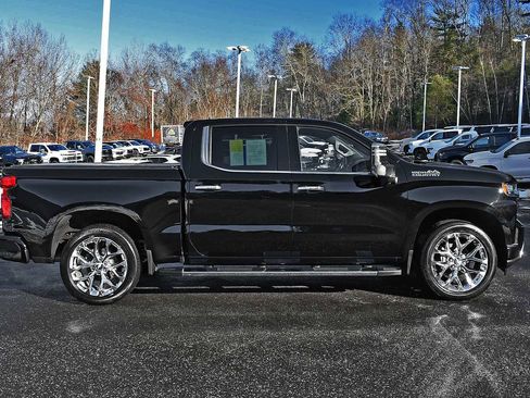 Used 2020 Chevrolet Silverado 1500 High Country w/ Technology Package image 6