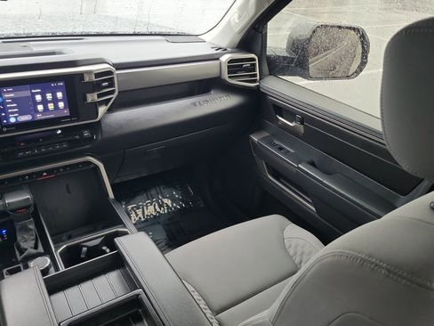 Used 2022 Toyota Tundra SR5 w/ TRD Off-Road Package image 25