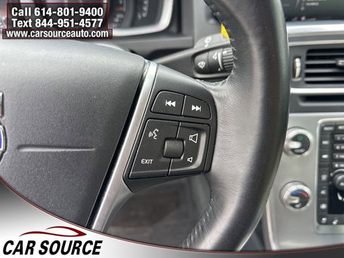 Used 2018 Volvo S60 T5 Inscription Platinum w/ Climate Package AWD/4WD image 18