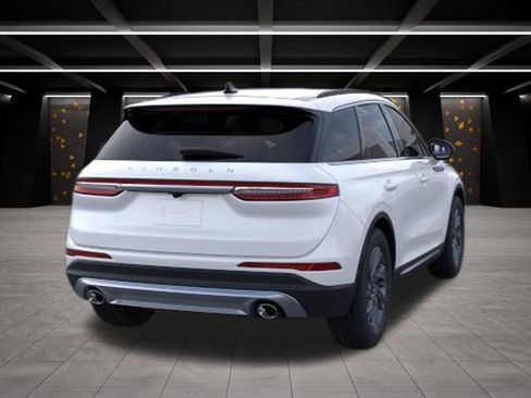 New 2026 Lincoln Corsair Premiere FWD image 8